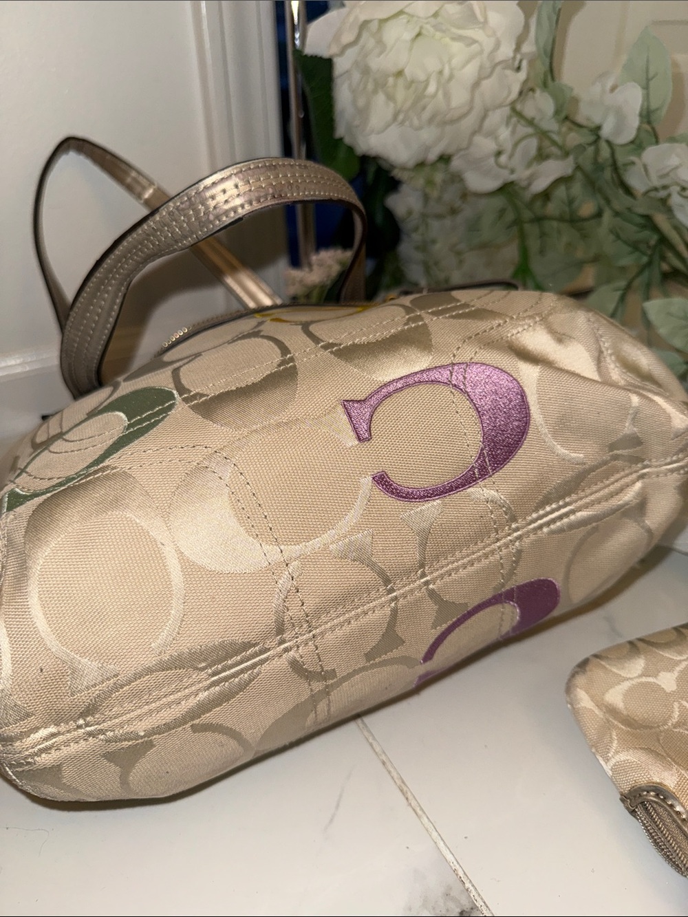 Coach Poppy Beige Signature Canvas Tote with Metallic Trim Multicolor & wallet - Picture 10 of 13